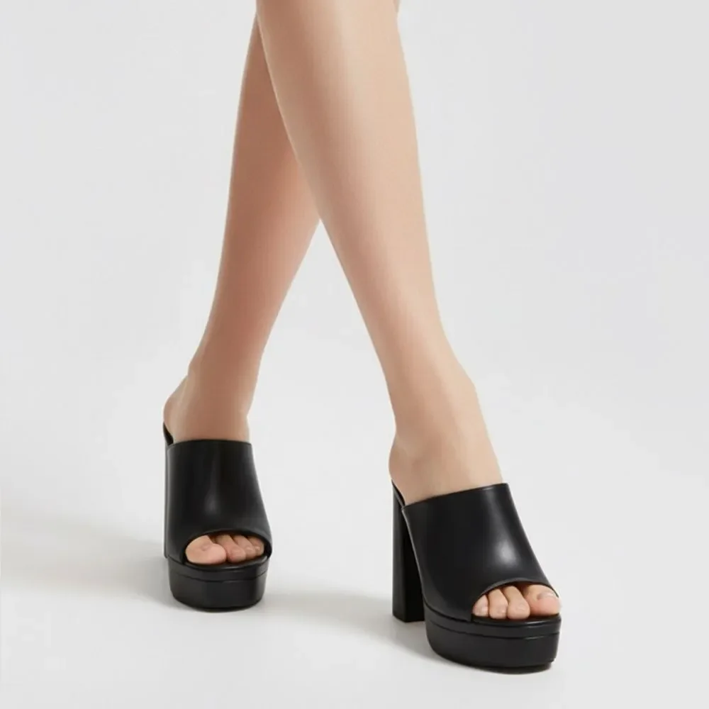OLIVIA black faux leather chunky platform open toe mule heels Y2K size 7
